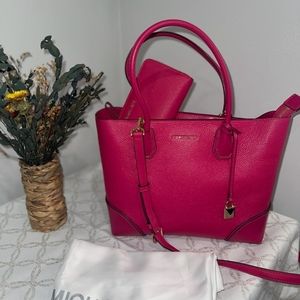 Tote bag and matching wallet